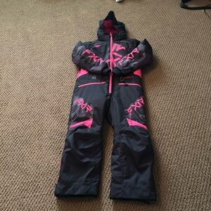 FXR girls snowmobile suit
Pink and black
Never used